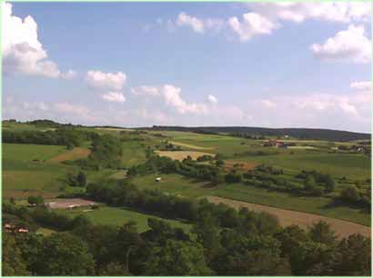 De velden naast het dorp Frankenau