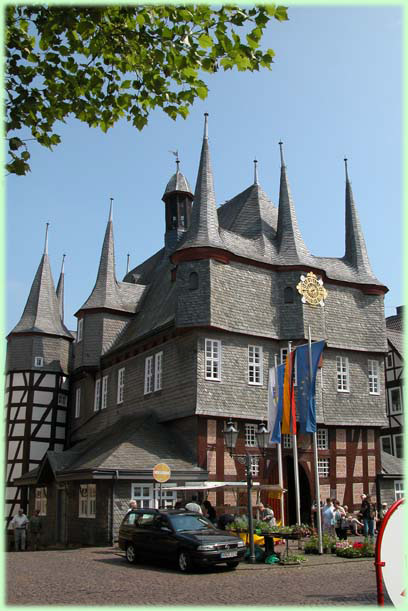 Het oude Rathaus van Frankenberg.
